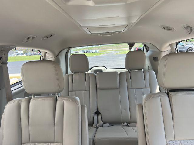 2011 Chrysler Town & Country Touring-L