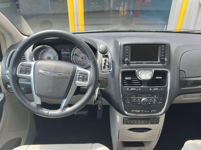 2011 Chrysler Town & Country Touring-L