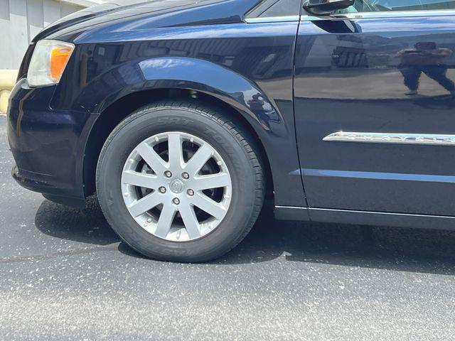 2011 Chrysler Town & Country Touring-L