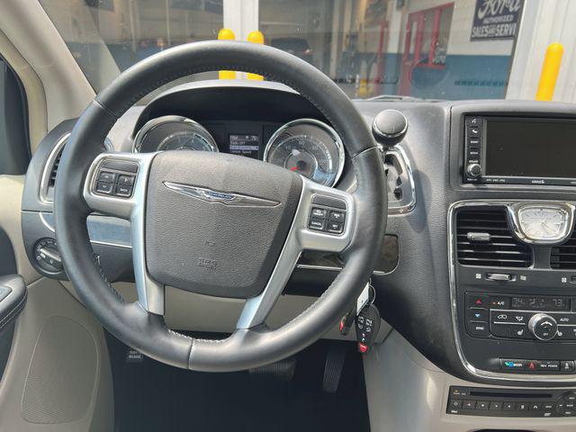 2011 Chrysler Town & Country Touring-L