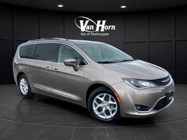 2017 Chrysler Pacifica Touring-L Plus for sale in Sheboygan, WI