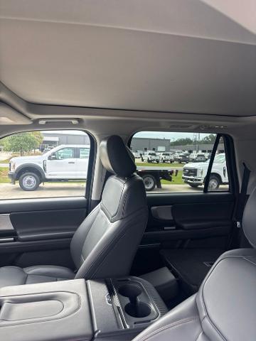 2025 Ford Expedition Active MAX