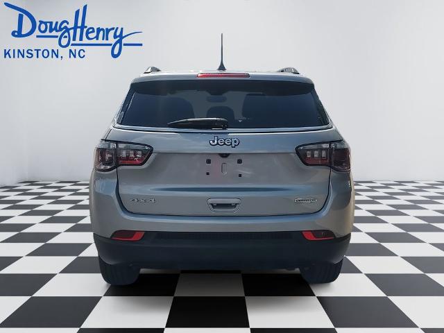 2022 Jeep Compass Latitude Lux 4x4