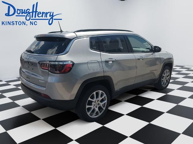 2022 Jeep Compass Latitude Lux 4x4