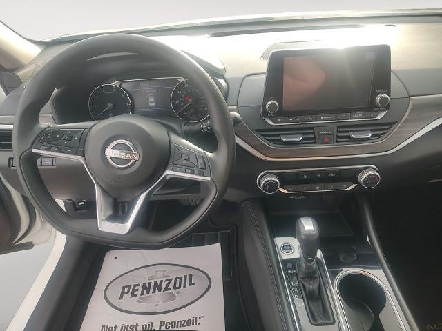 2023 Nissan Altima SV FWD