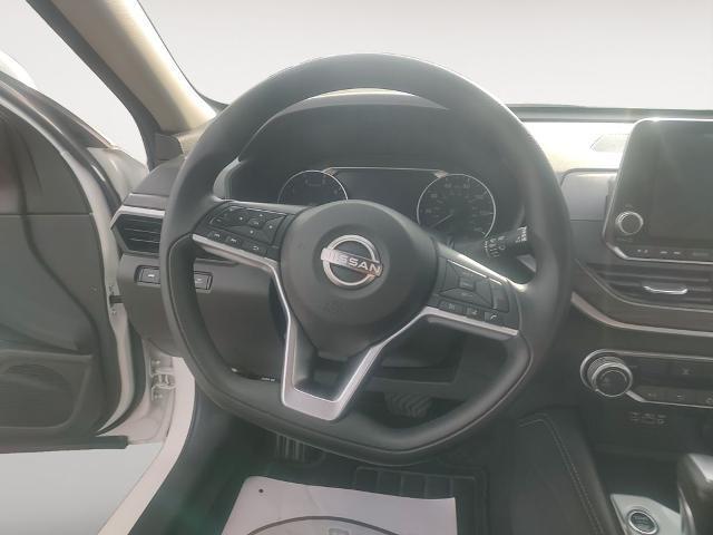 2023 Nissan Altima SV FWD