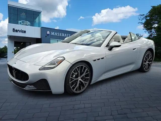2026 Maserati GranCabrio Standard