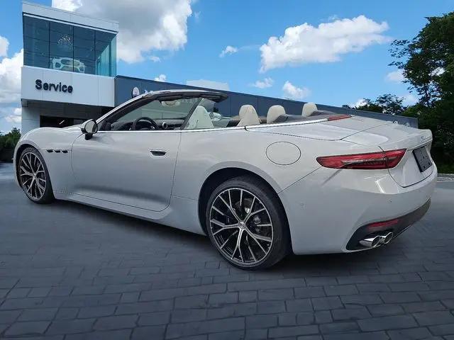2026 Maserati GranCabrio Standard