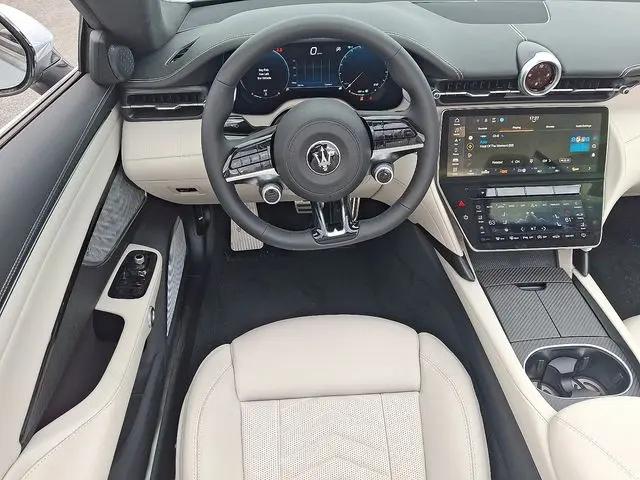 2026 Maserati GranCabrio Standard
