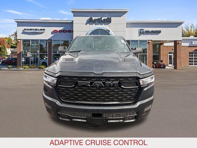 2026 RAM 1500 RAM 1500 EXPRESS CREW CAB 4X4 57 BOX