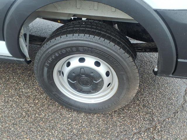 2025 Ford Transit Cargo Van 148 WB Medium Roof Cargo