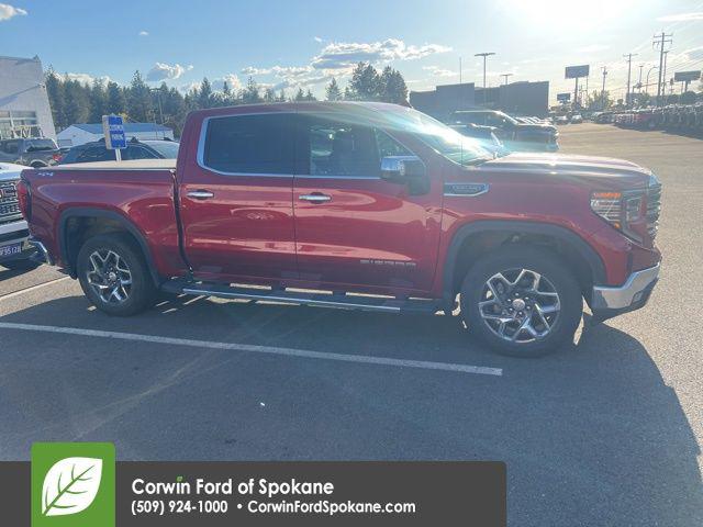 2025 GMC Sierra 1500 4WD Crew Cab Short Box SLT