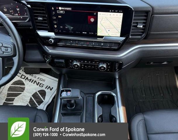 2025 GMC Sierra 1500 4WD Crew Cab Short Box SLT