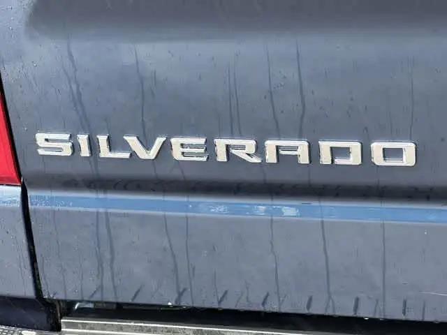 2021 Chevrolet Silverado 1500 4WD Crew Cab Short Bed RST