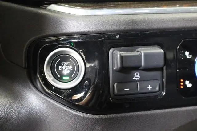 2025 Chevrolet Silverado 1500 4WD Crew Cab Standard Bed LT