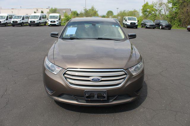 2015 Ford Taurus SE
