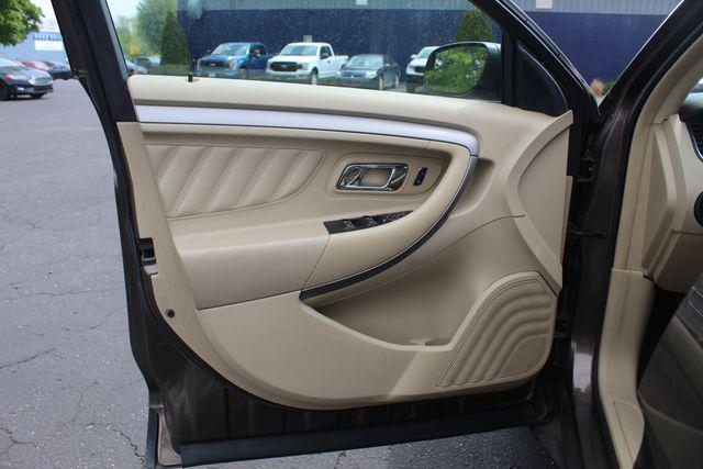 2015 Ford Taurus SE