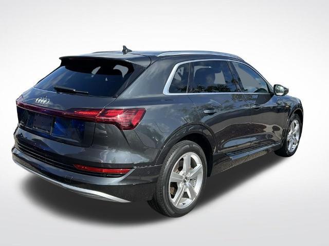 2019 Audi e-tron Premium Plus