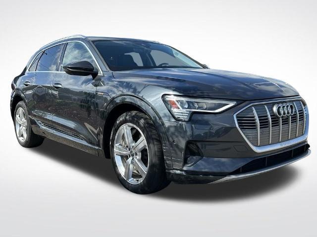 2019 Audi e-tron Premium Plus