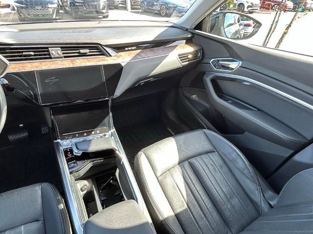 2019 Audi e-tron Premium Plus