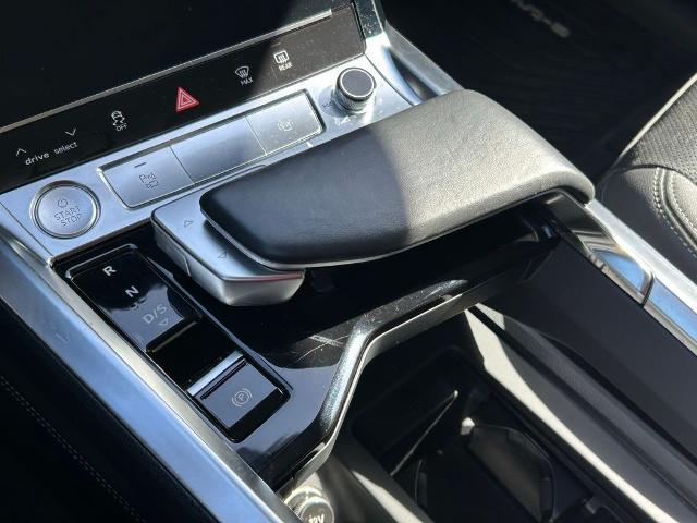 2019 Audi e-tron Premium Plus