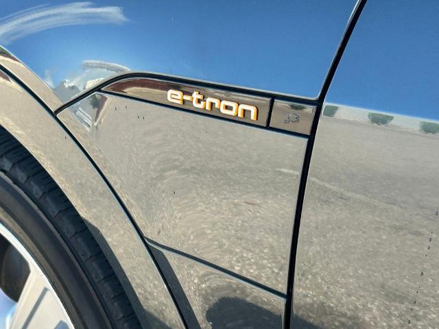 2019 Audi e-tron Premium Plus