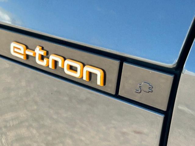 2019 Audi e-tron Premium Plus