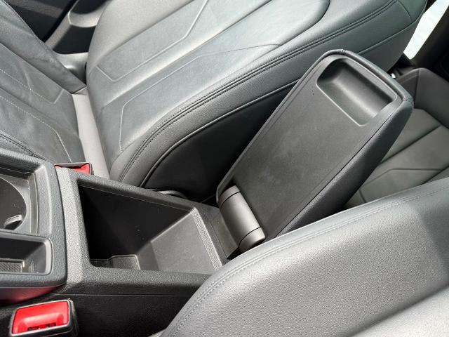 2020 Audi Q3 Premium 45 TFSI S line quattro Tiptronic