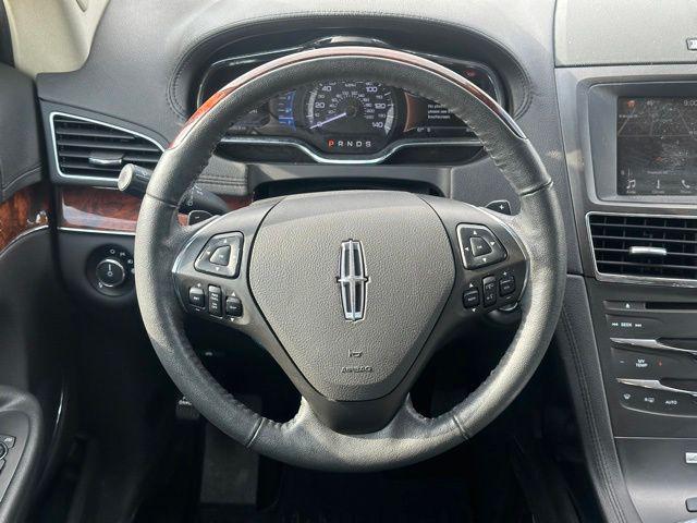 2019 Lincoln MKT Standard