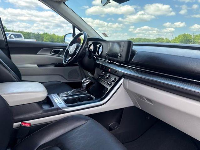 2023 Kia Carnival MPV LX Seat Package