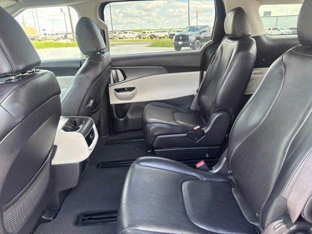 2023 Kia Carnival MPV LX Seat Package
