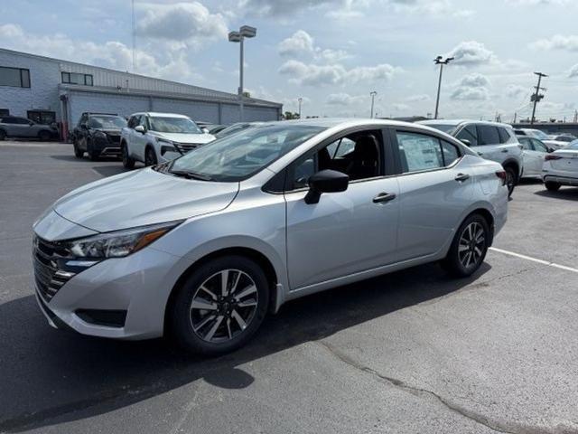 2025 Nissan Versa 1.6 S