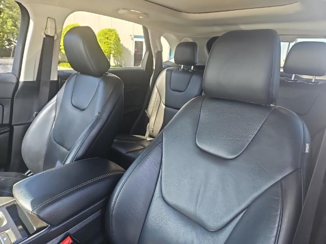 2020 Ford Edge Titanium