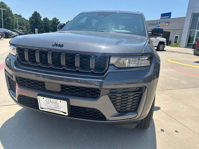 2026 Jeep Grand Cherokee L GRAND CHEROKEE L LAREDO ALTITUDE 4X4