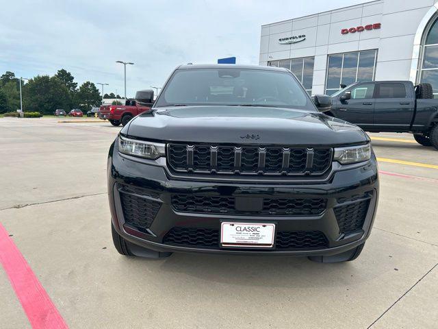 2026 Jeep Grand Cherokee L GRAND CHEROKEE L LAREDO ALTITUDE 4X4