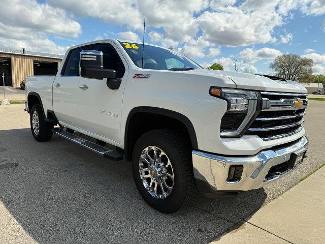 2026 Chevrolet Silverado 2500HD Crew Cab, Standard Bed, LTZ, 4WD