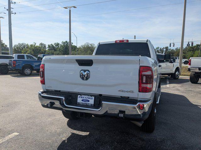 2024 Ram 3500 Tradesman Crew Cab 4x4 6'4" Box