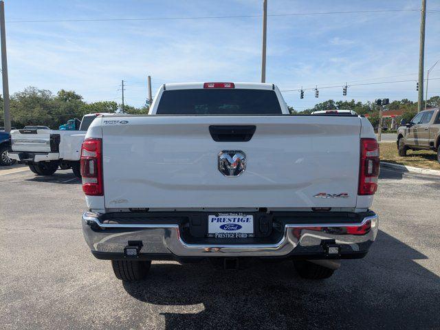 2024 Ram 3500 Tradesman Crew Cab 4x4 6'4" Box