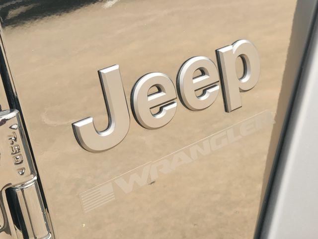 2025 Jeep Wrangler 4-Door Summit 4x4