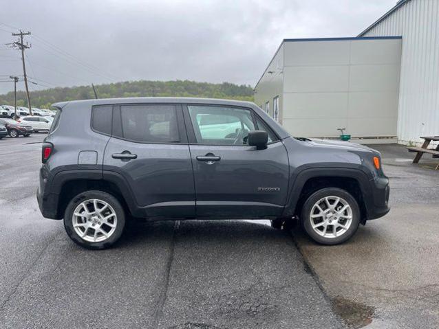2023 Jeep Renegade Latitude 4x4
