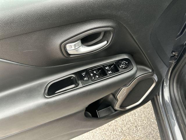 2023 Jeep Renegade Latitude 4x4