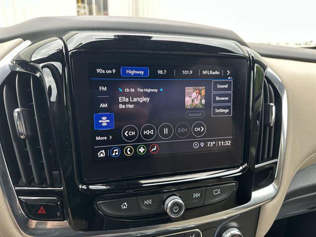 2023 Chevrolet Traverse AWD LT Leather