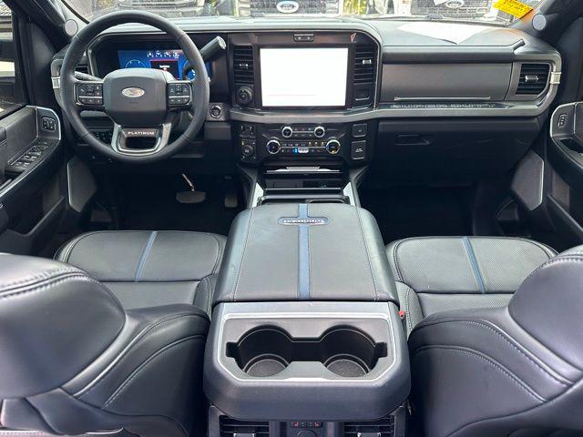 2025 Ford F-250 Platinum