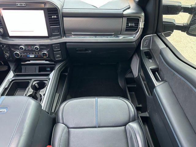 2025 Ford F-250 Platinum