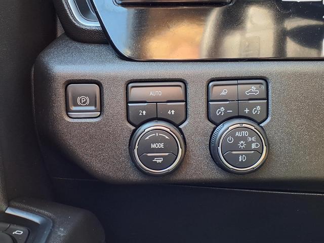 2022 Chevrolet Silverado 1500 4WD Crew Cab Short Bed LTZ