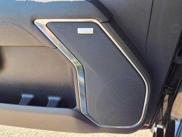 2022 Chevrolet Silverado 1500 4WD Crew Cab Short Bed LTZ