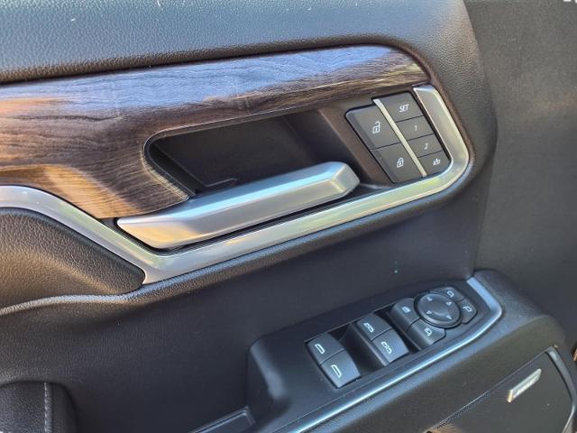 2022 Chevrolet Silverado 1500 4WD Crew Cab Short Bed LTZ