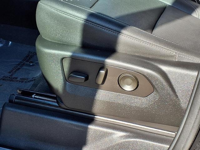 2022 Chevrolet Silverado 1500 4WD Crew Cab Short Bed LTZ