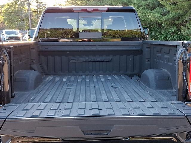 2022 GMC Sierra 2500HD 4WD Crew Cab Standard Bed Denali