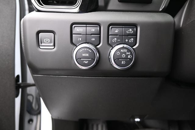 2024 GMC Sierra 1500 4WD Crew Cab Short Box AT4